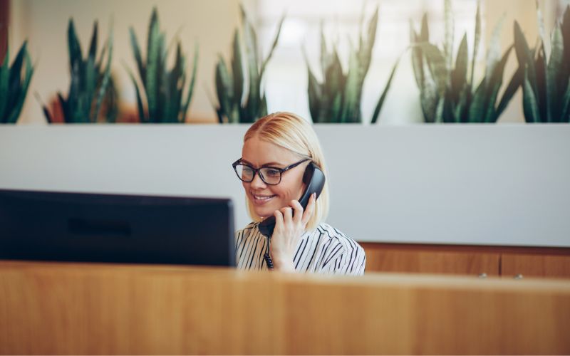 Get a Virtual Receptionist with Mobo Co's Virtual Office